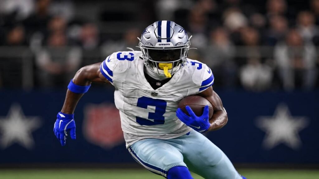 Dallas Cowboys wide receiver George Pickens making a spectacular catch during 2026 offseason practice in full uniform, focused and athletic.